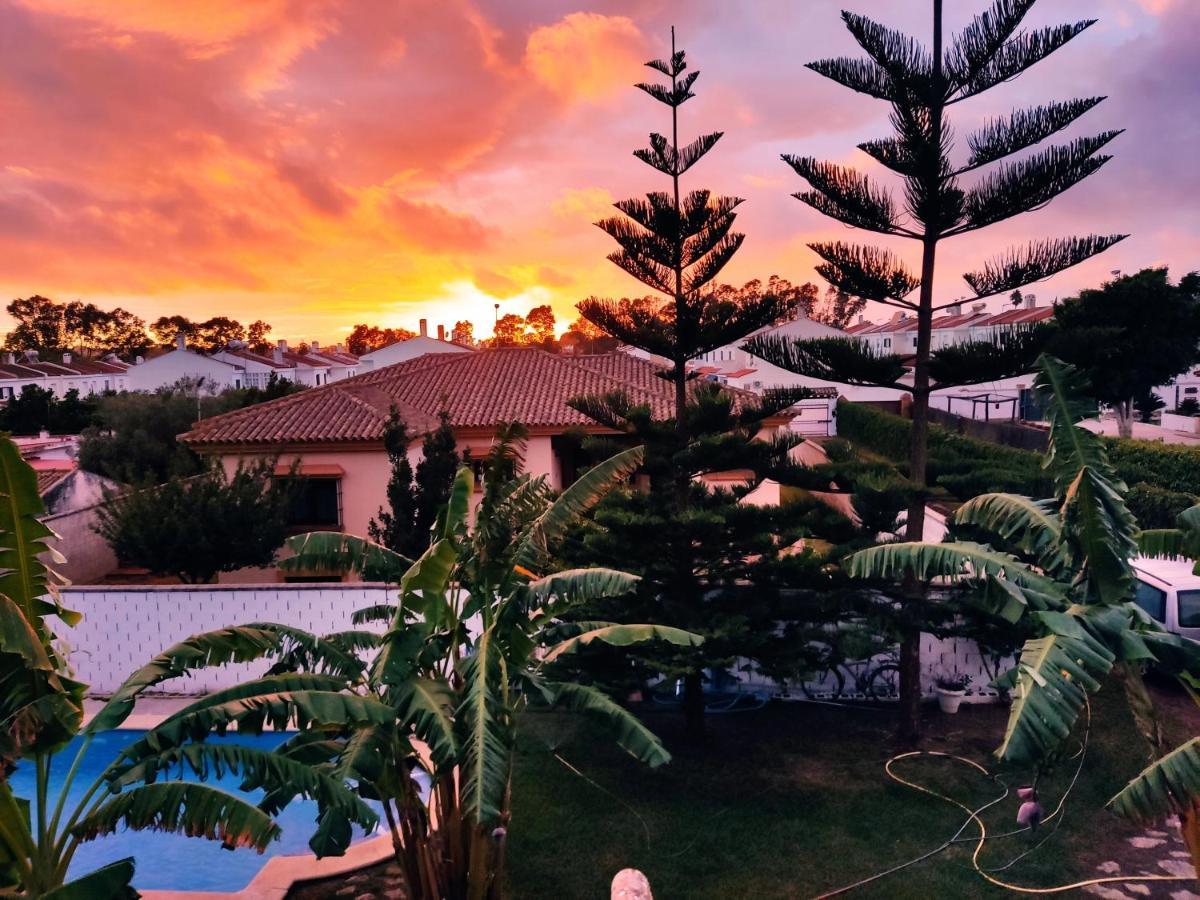 The Magic House Guest House El Puerto de Santa Maria Luaran gambar