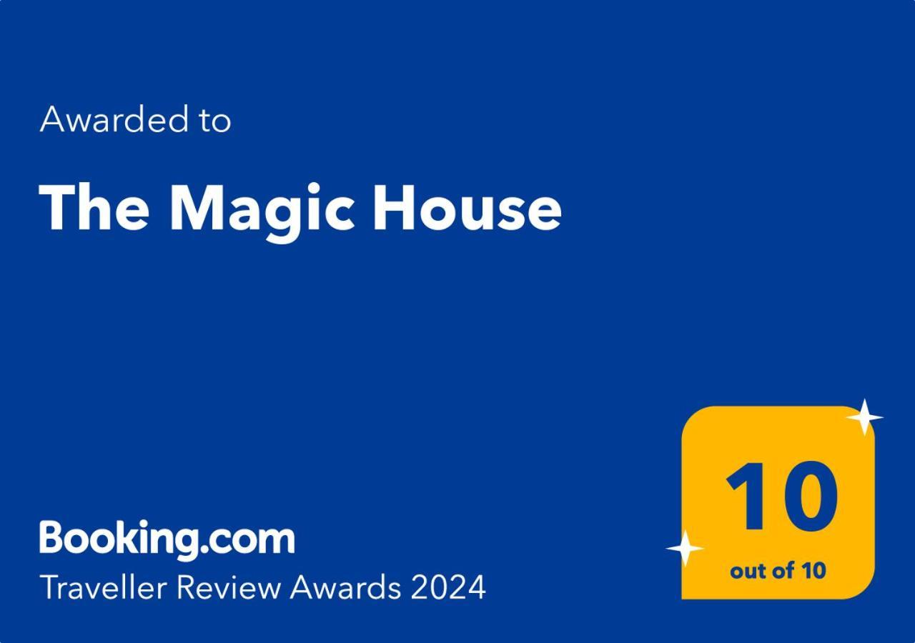 The Magic House Guest House El Puerto de Santa Maria Luaran gambar