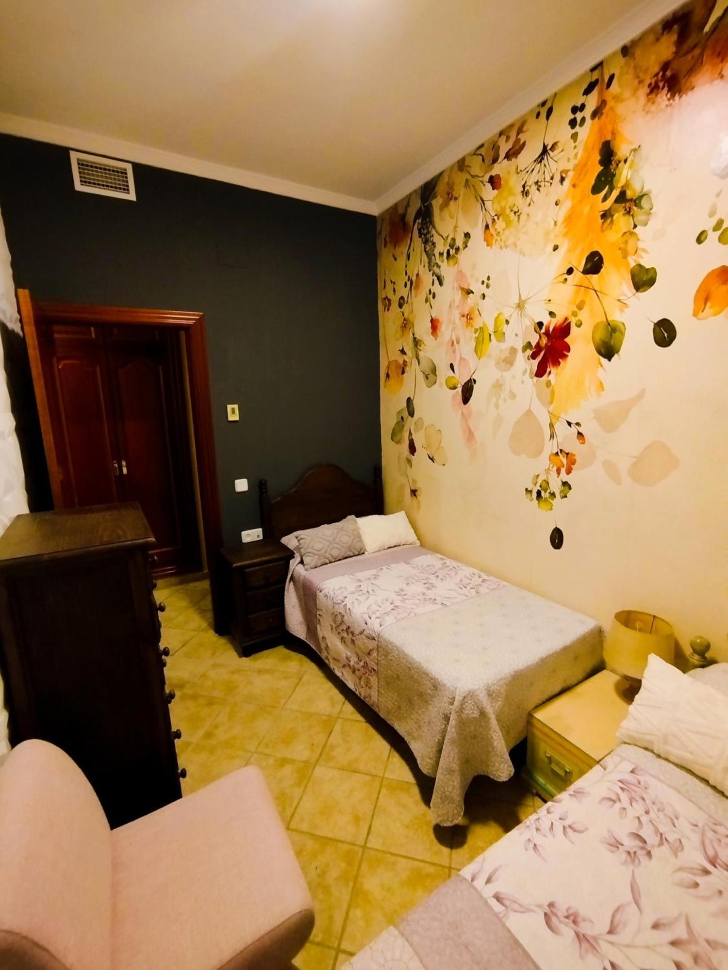 The Magic House Guest House El Puerto de Santa Maria Luaran gambar